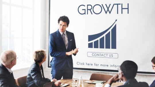 5 Ways Virtual and Hybrid Events Are Fostering Business Growth In 2022