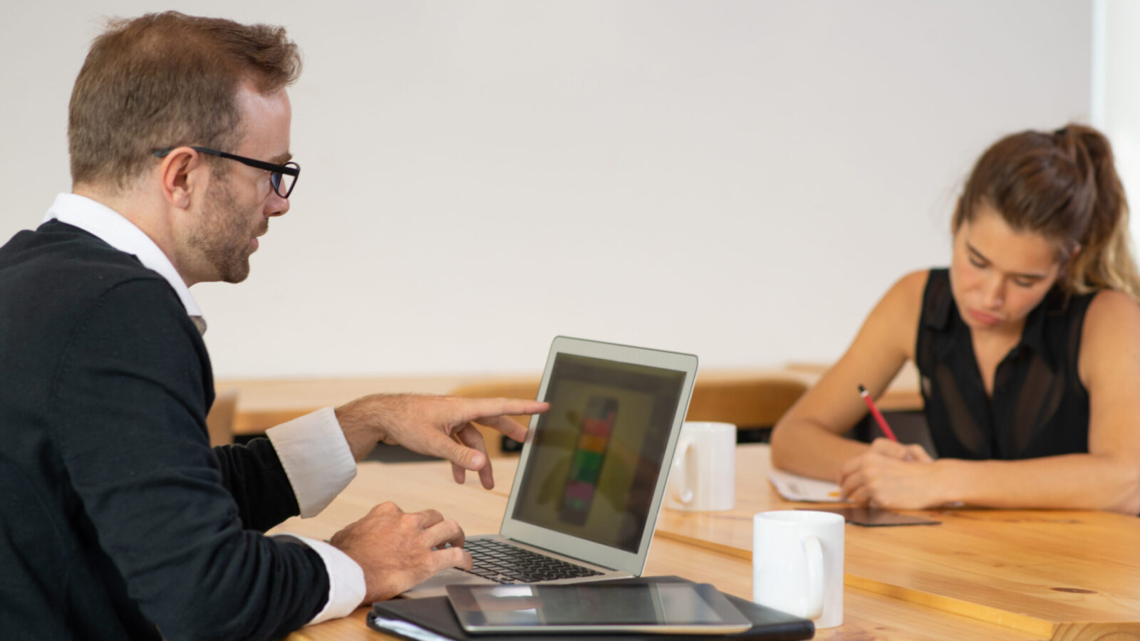 Event Attribution vs Event ROI: Understanding Influence vs Outcome 