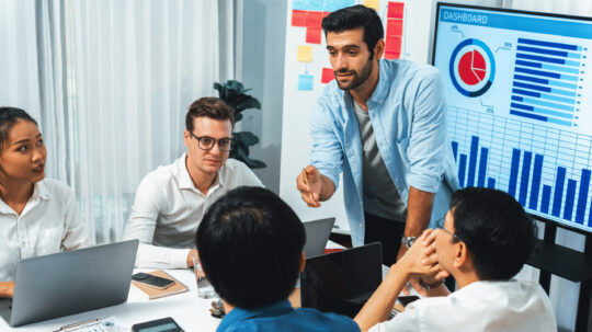 How to Brief Your Sales Team Before a Tech Event So Follow-Up Actually Converts